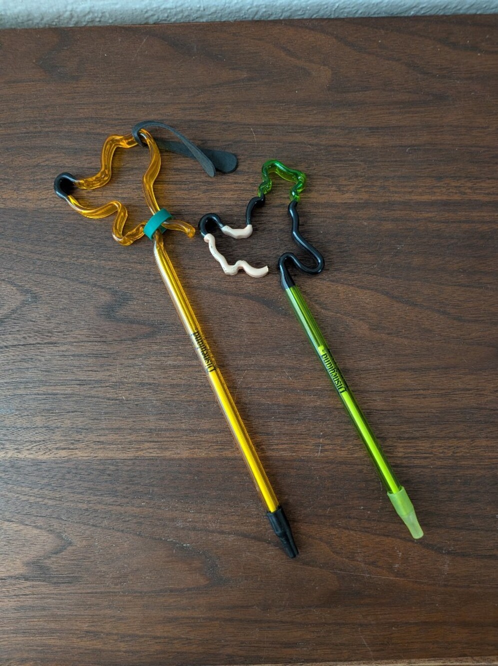 Disneyland Pluto and GoofyShaped Stick Ballpoint Pens